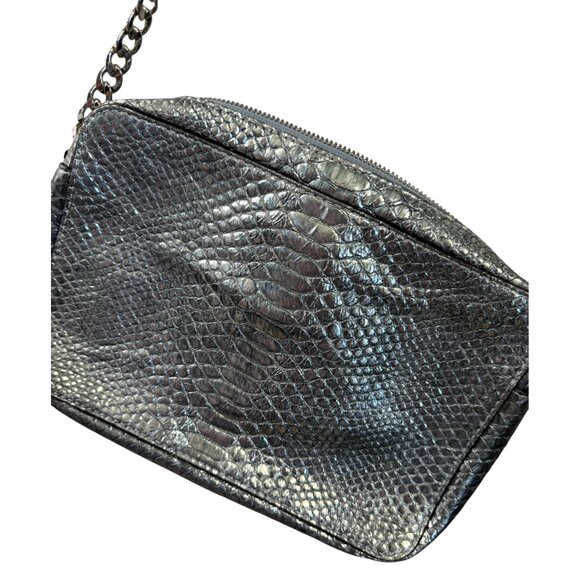 Michael Kors Metallic Snakeskin Crossbody Bag With Adjustable Strap & Chain Deta - Picture 3 of 9